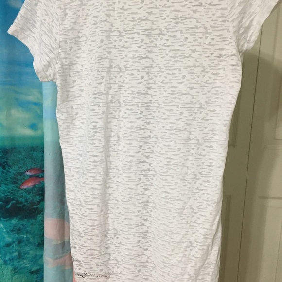 Roses and barbwire Western style women’s tee - Picture 2 of 5